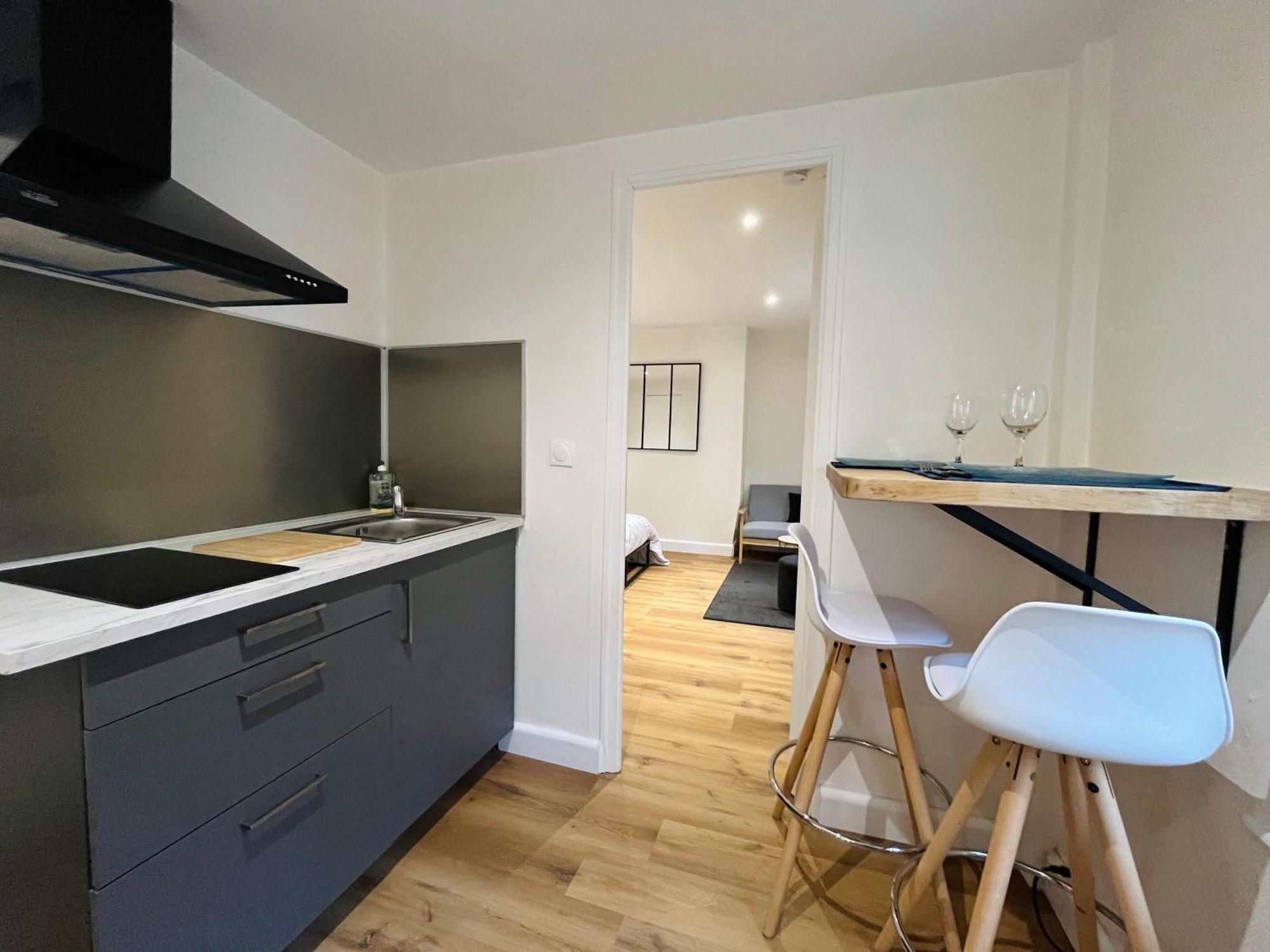 La Ruche Arrageoise - Parking Gratuit - Cozy - Grand Lit - Long Sejour Apartment Arras Exterior photo
