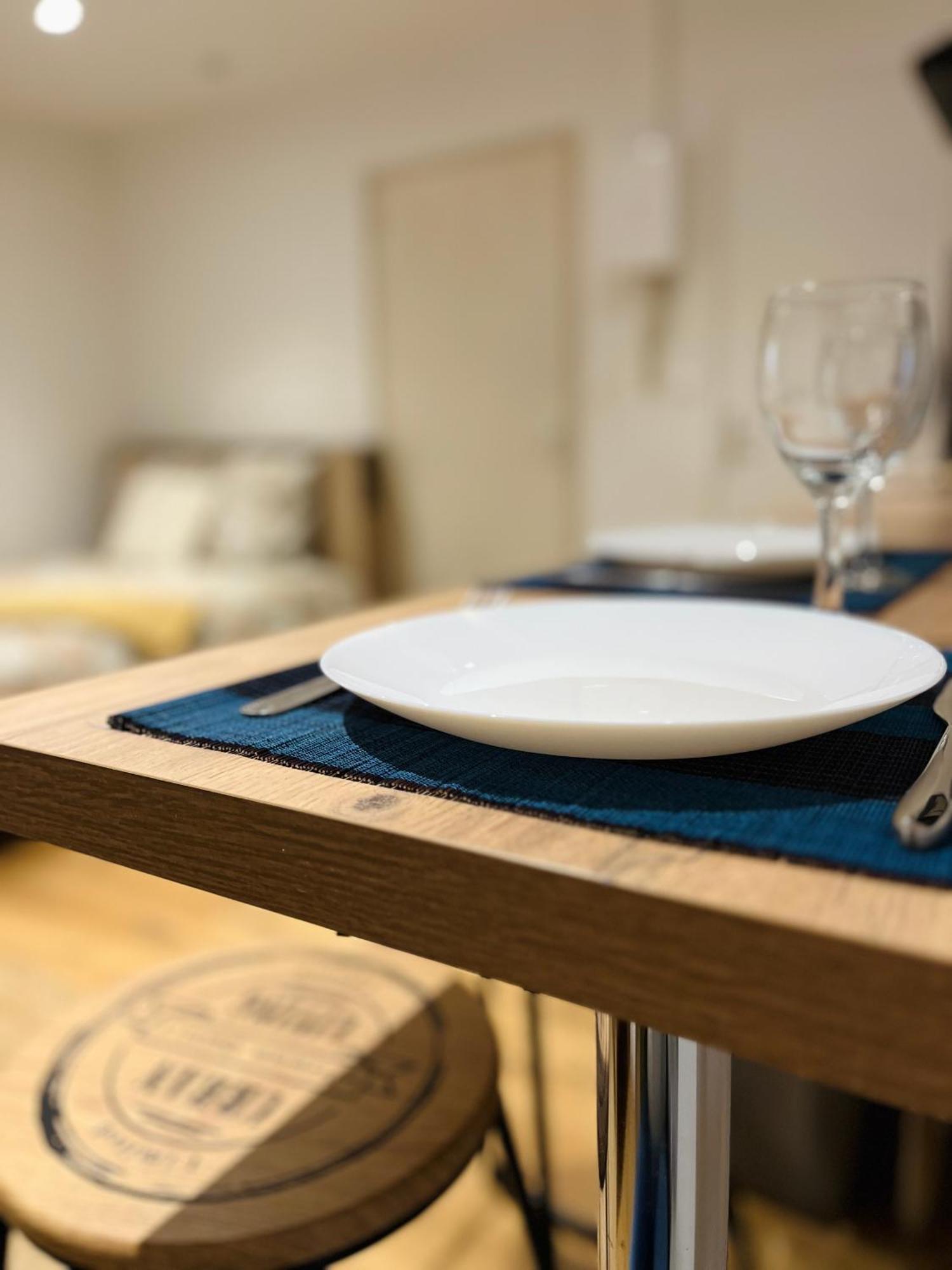 La Ruche Arrageoise - Parking Gratuit - Cozy - Grand Lit - Long Sejour Apartment Arras Exterior photo