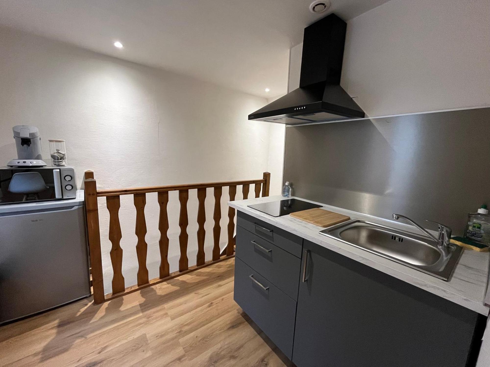La Ruche Arrageoise - Parking Gratuit - Cozy - Grand Lit - Long Sejour Apartment Arras Exterior photo