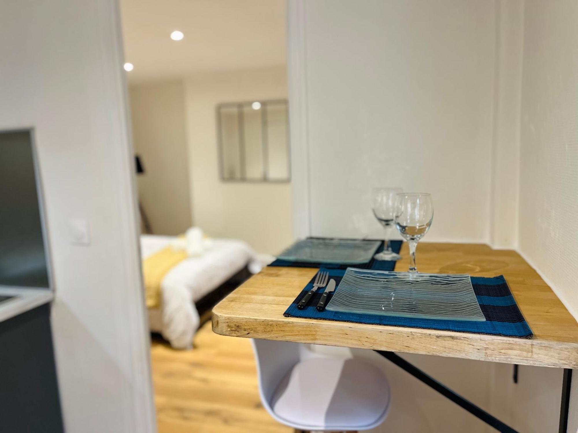 La Ruche Arrageoise - Parking Gratuit - Cozy - Grand Lit - Long Sejour Apartment Arras Exterior photo
