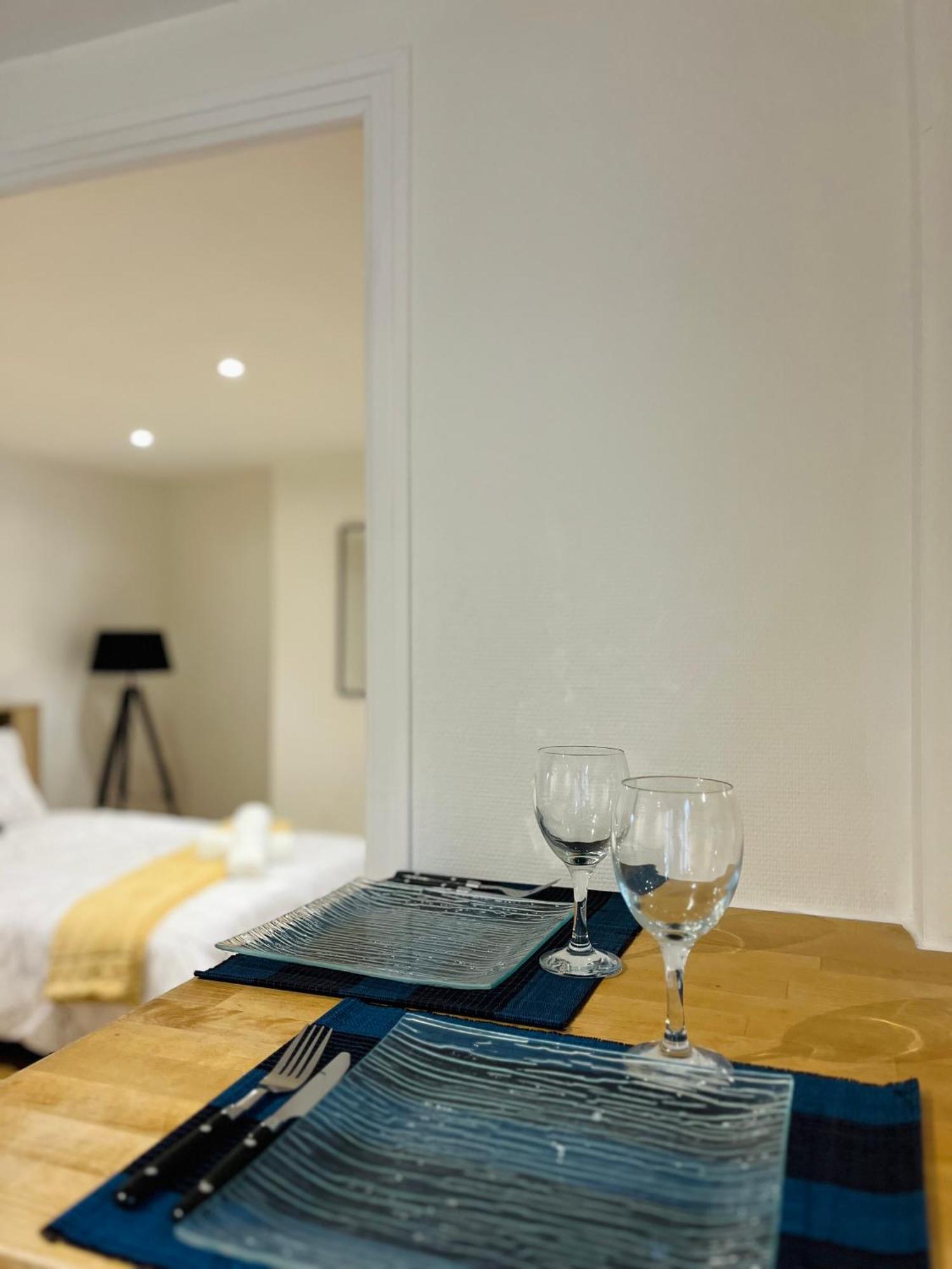 La Ruche Arrageoise - Parking Gratuit - Cozy - Grand Lit - Long Sejour Apartment Arras Exterior photo