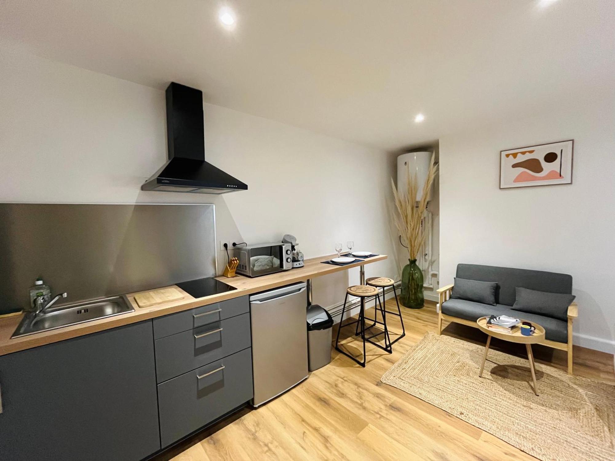 La Ruche Arrageoise - Parking Gratuit - Cozy - Grand Lit - Long Sejour Apartment Arras Exterior photo